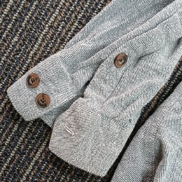 Duluth Trading Company Men's T-Shirt Flannel Standard Fit Shirt Medium - Picture 3 of 7